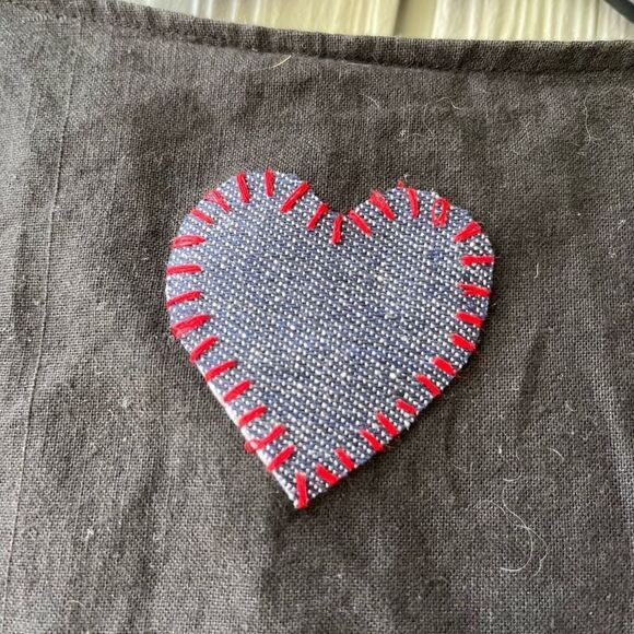 Vintage Tapestry Teddy Bear Vest Size 14 Kids, Fits Women’s XS, Heart Patch - Picture 4 of 6